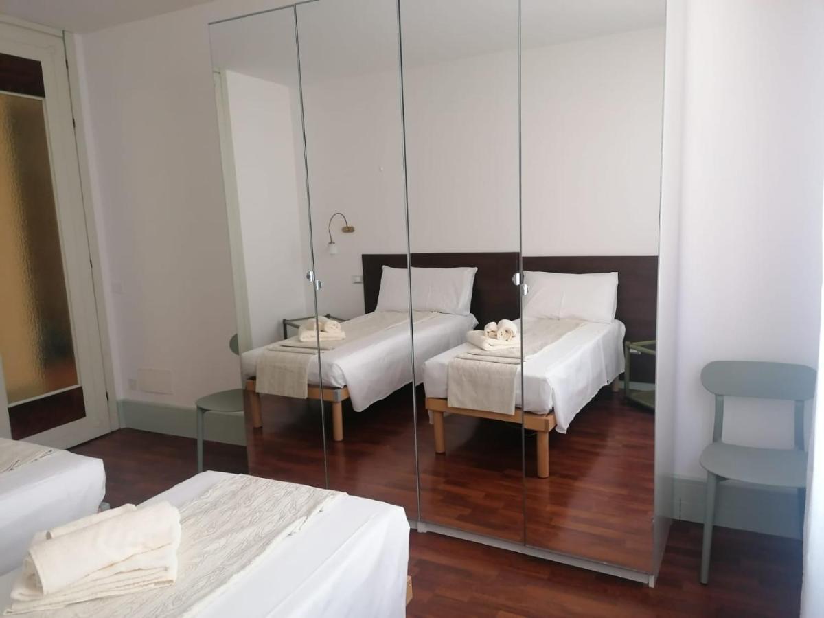 Le Finestre Sugli Ulivi Apartment Desenzano del Garda Exterior photo