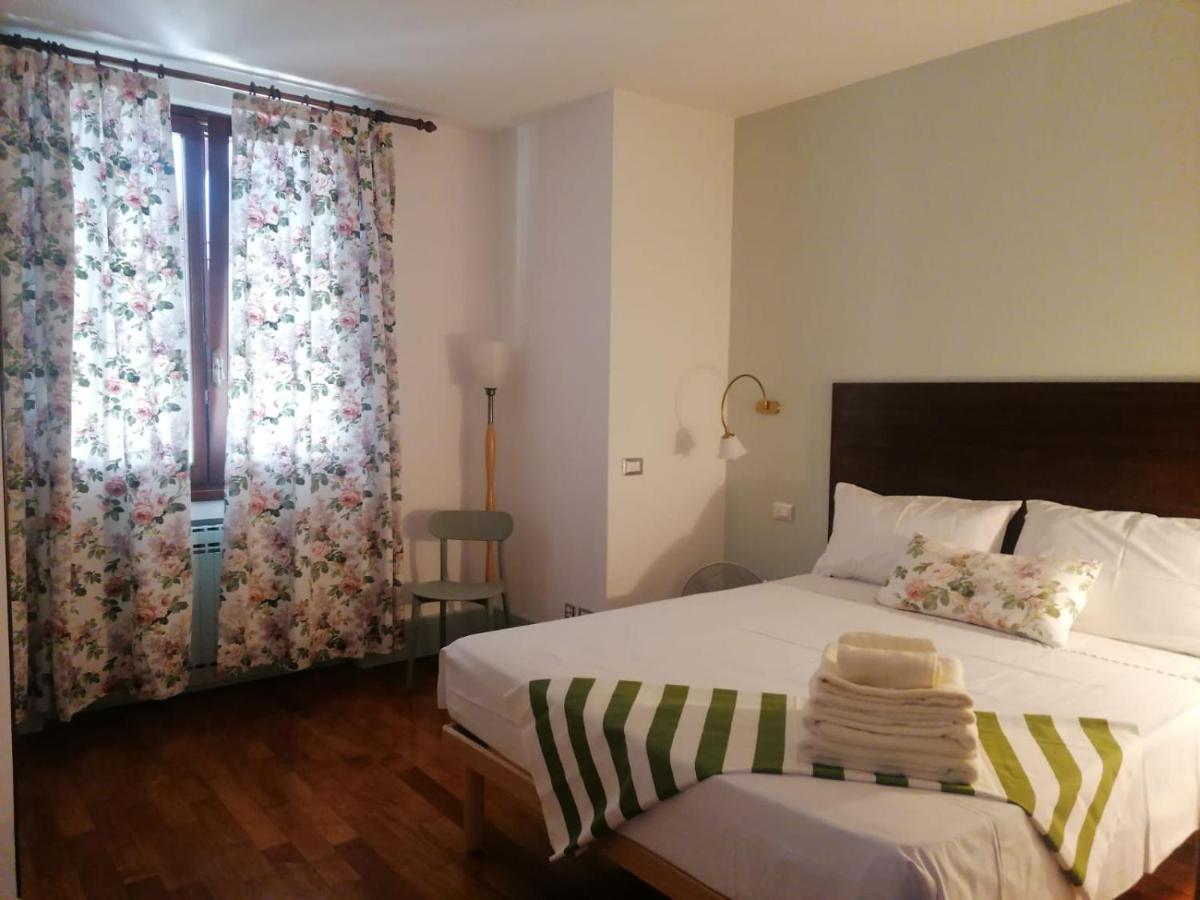 Le Finestre Sugli Ulivi Apartment Desenzano del Garda Exterior photo